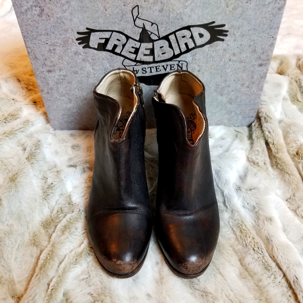 Freebird Ankle booties